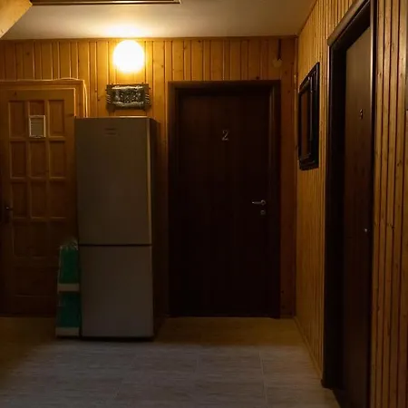 Casa Karol Vama Veche