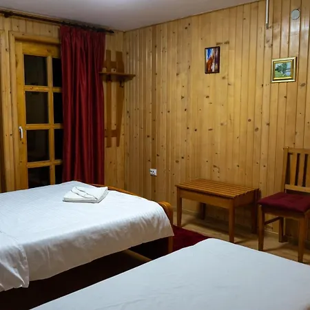 Casa Karol Vama Veche